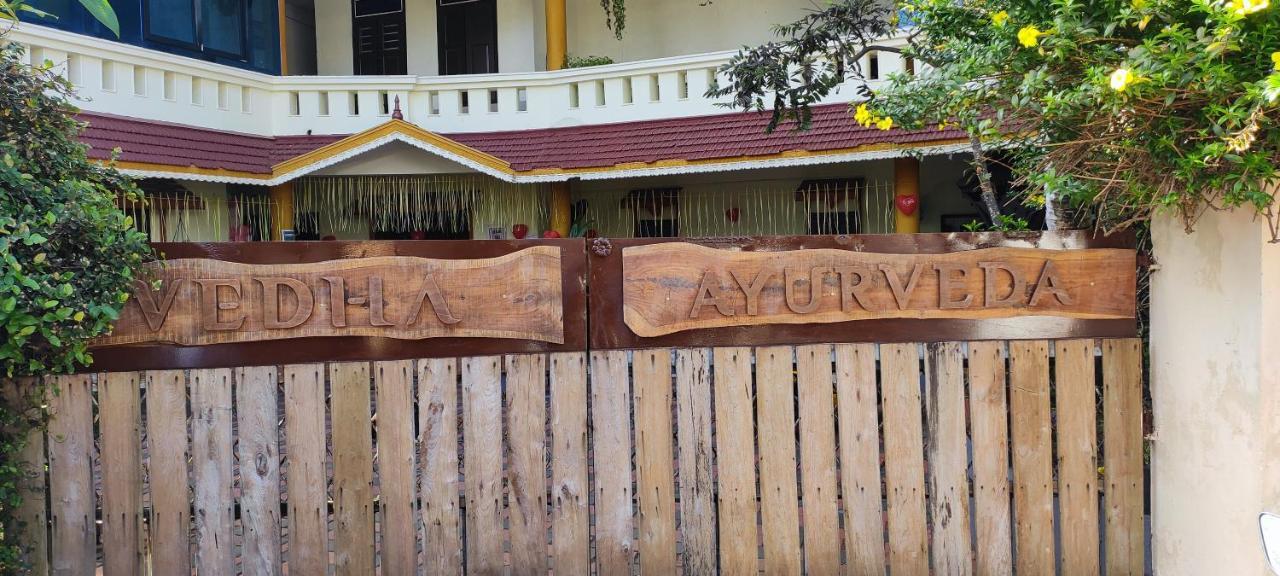 Vedha Ayurvedic Panchakarma Treatment Centre Otel Alappuzha Dış mekan fotoğraf
